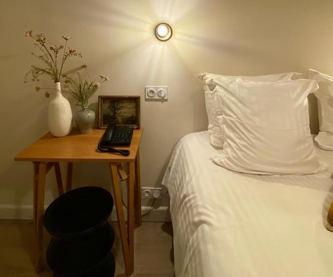 בית מלון כפרי Hôtel Les Bains