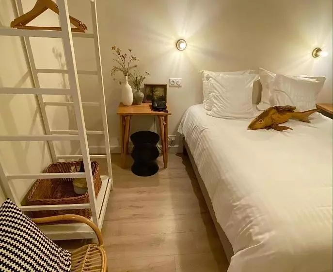ホテル Hôtel Les Bains