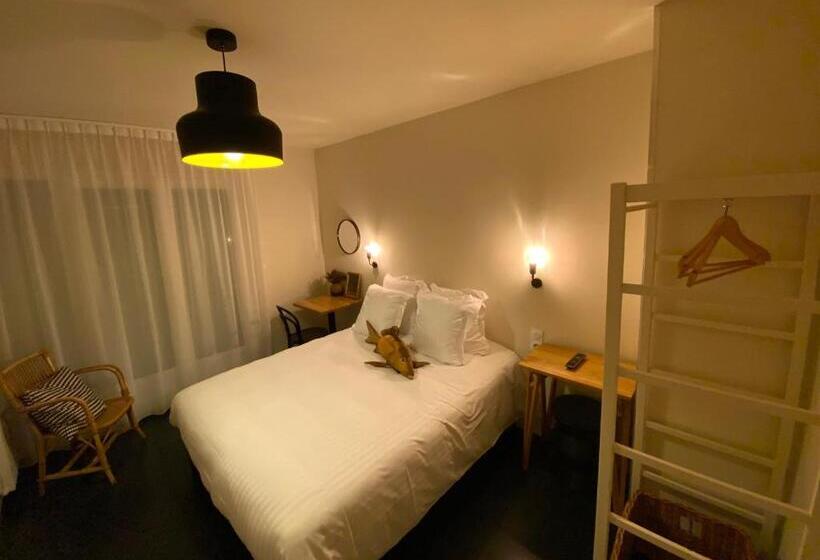 בית מלון כפרי Hôtel Les Bains