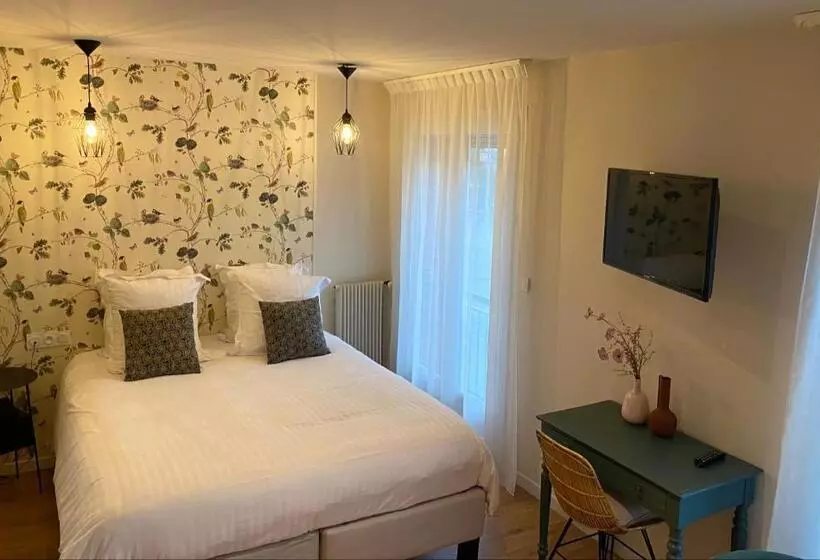ホテル Hôtel Les Bains