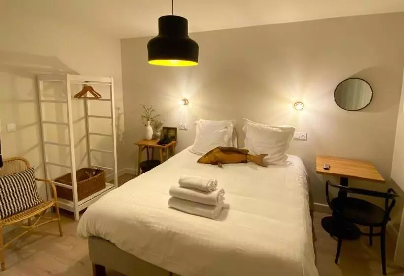 ホテル Hôtel Les Bains