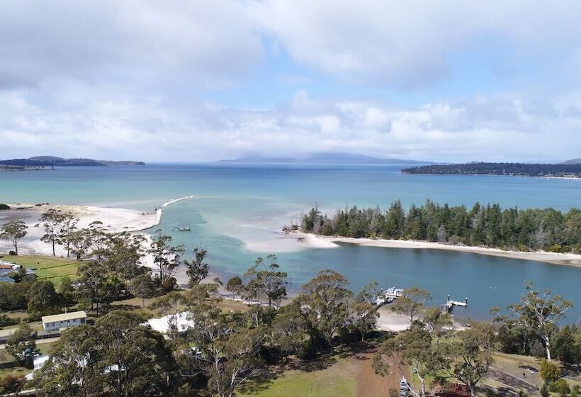 Отель Orford Blue Waters