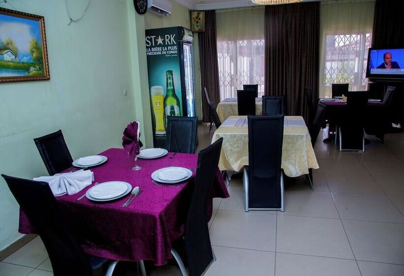 هتل Résidence Hôtelière De Moungali