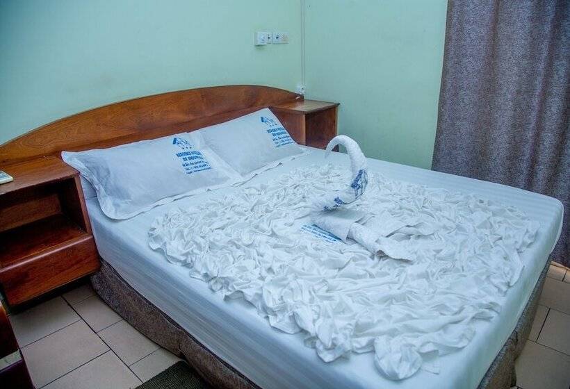 هتل Résidence Hôtelière De Moungali