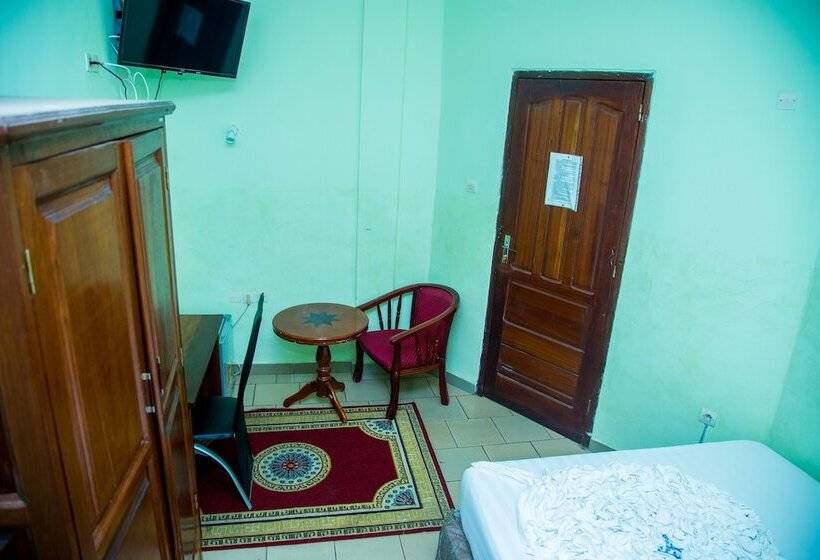 هتل Résidence Hôtelière De Moungali