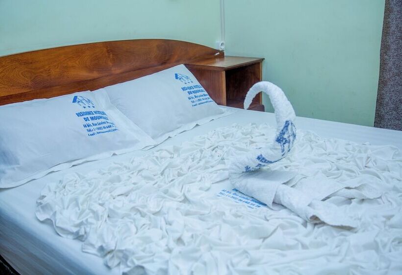 هتل Résidence Hôtelière De Moungali