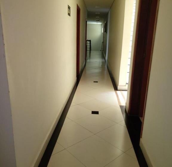 Отель Zm Premium