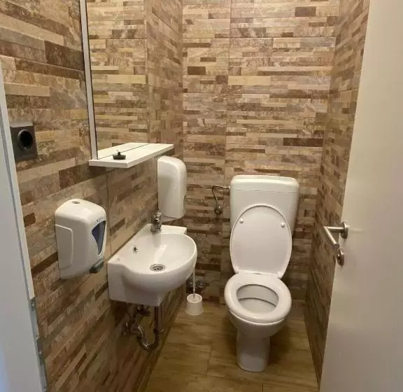 Palmers Lodge Hostel