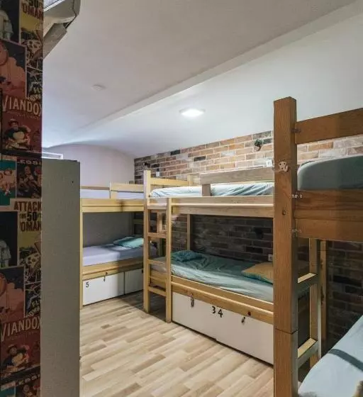 Palmers Lodge Hostel