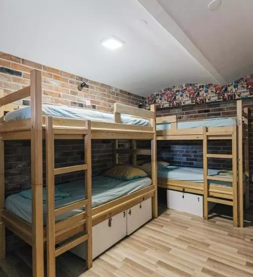 Palmers Lodge Hostel