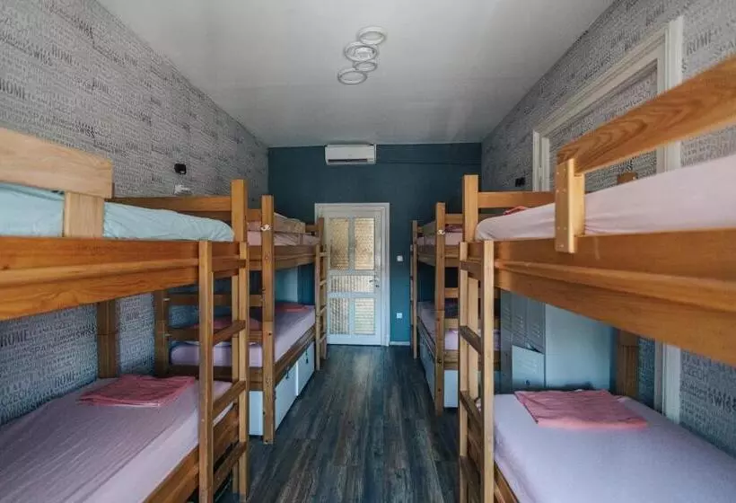 Palmers Lodge Hostel