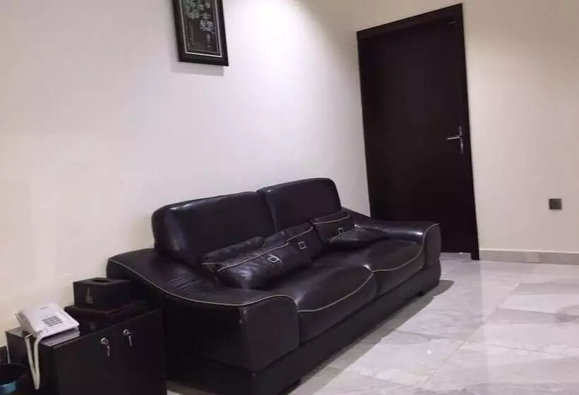 Room In Lodge   La Diva Hotels Events Centre