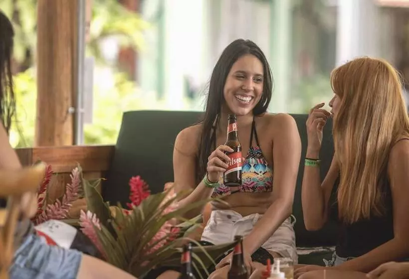 Retkeilymaja Selina Puerto Viejo