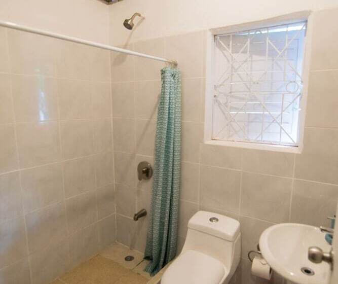 هاستل Selina Puerto Viejo