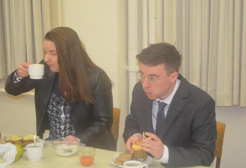 تختخواب و صبحانه Institute Of Cultural Affairs