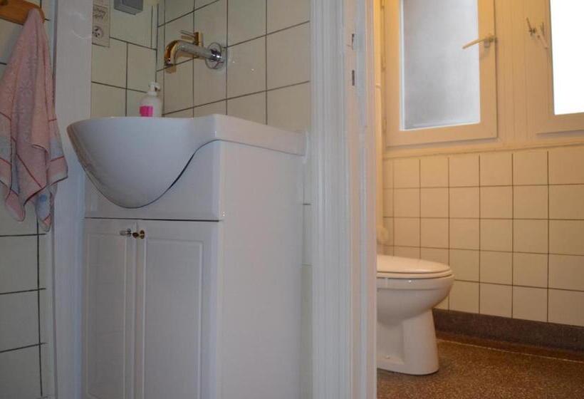 تختخواب و صبحانه Institute Of Cultural Affairs