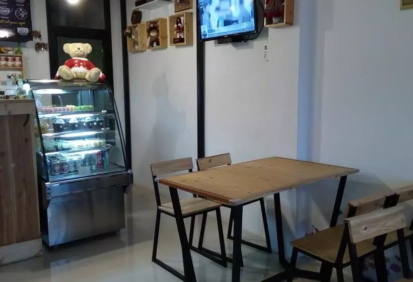 تختخواب و صبحانه Suratthani Airport Mini Hostel