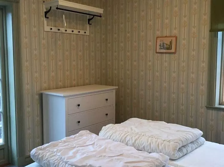 Gästgivars Vandrarhem I Järvsö   Hostel