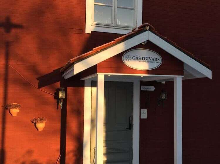 Gästgivars Vandrarhem I Järvsö Hostel