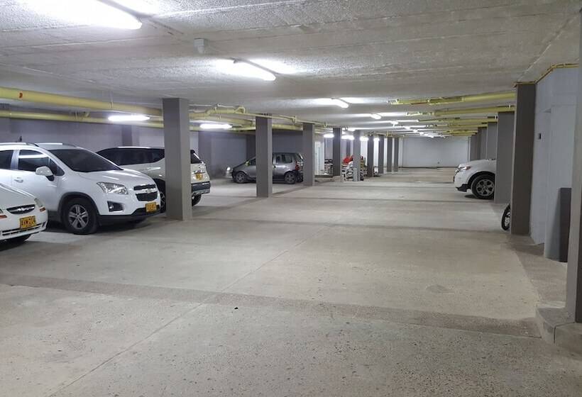 هتل 56 Avenue Plaza