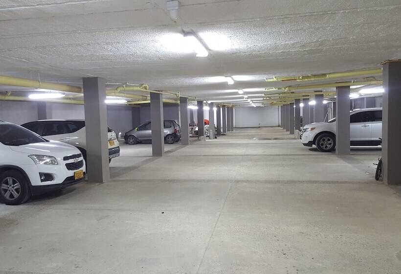 هتل 56 Avenue Plaza