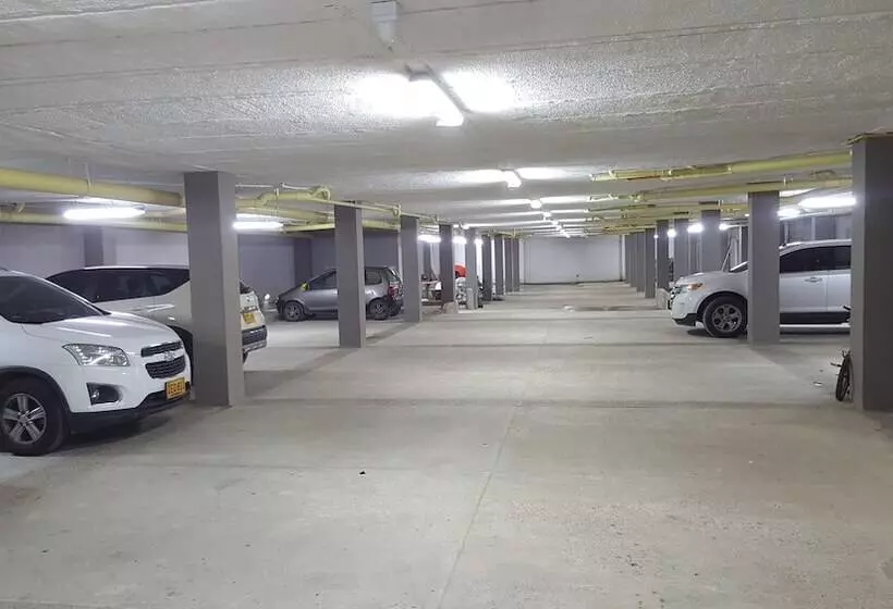 هتل 56 Avenue Plaza