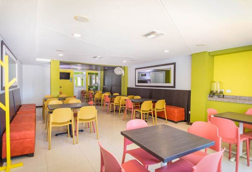 هتل 56 Avenue Plaza