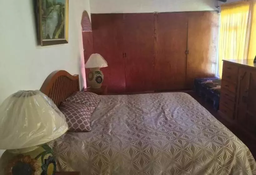 ホテル Hostal La Macía