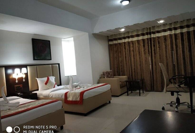 هتل Maya Heritage