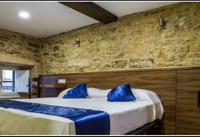 هتل Oxford Suites Santiago De Compostela