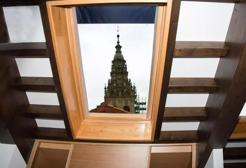 هتل Oxford Suites Santiago De Compostela
