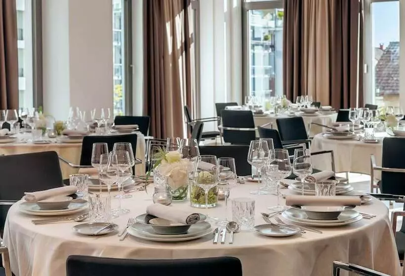 ホテル Stadt Lorrach