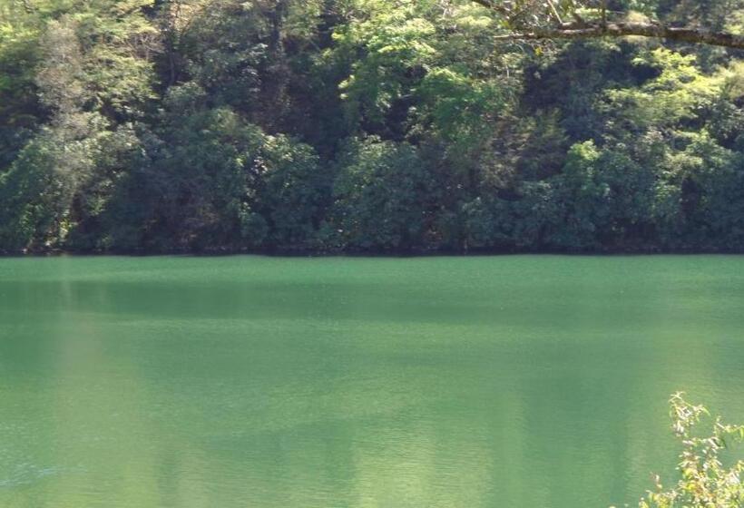 فندق Zirahuén Cuin Habitaciones Rústicas