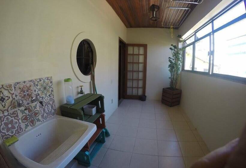 Le Monde Hostel Suites E Camas