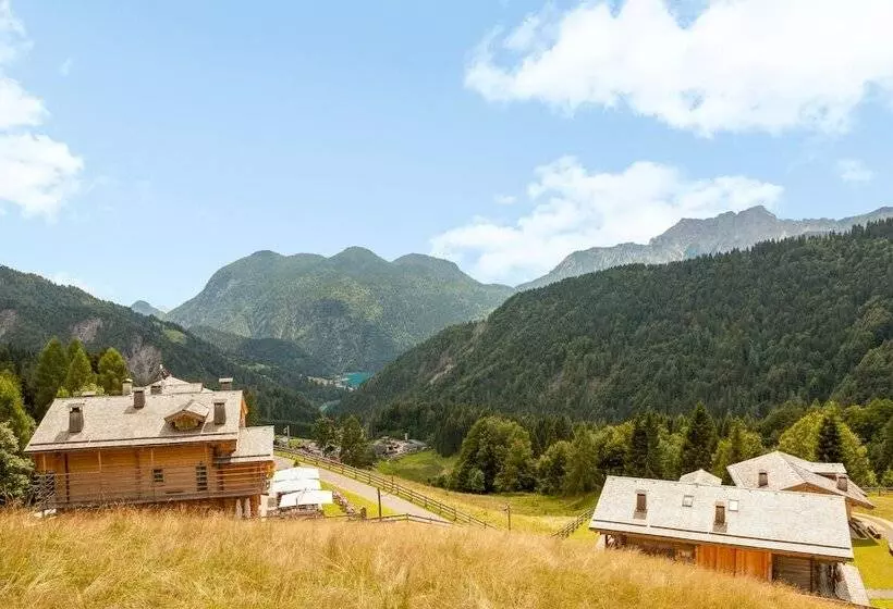 リゾートホテル Chalet Hôtel Borgo Eibn Mountain Lodge