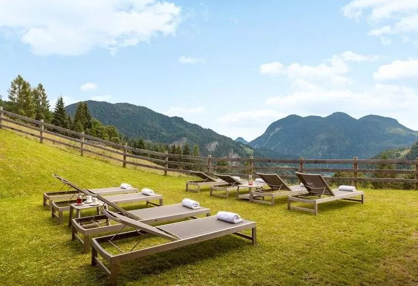 リゾートホテル Chalet Hôtel Borgo Eibn Mountain Lodge