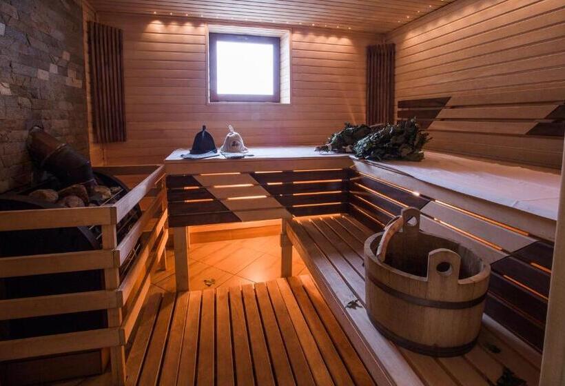 منتجع Westhills Cottage Town & Spa