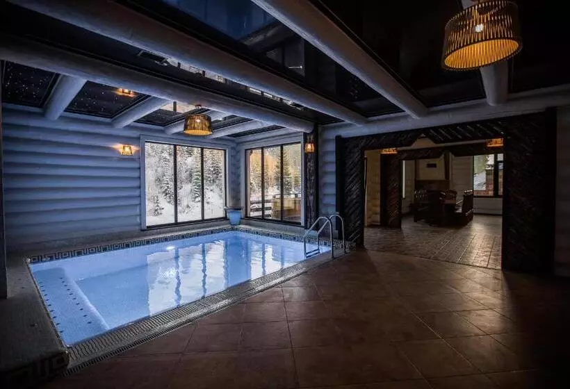 リゾートホテル Westhills Cottage Town & Spa