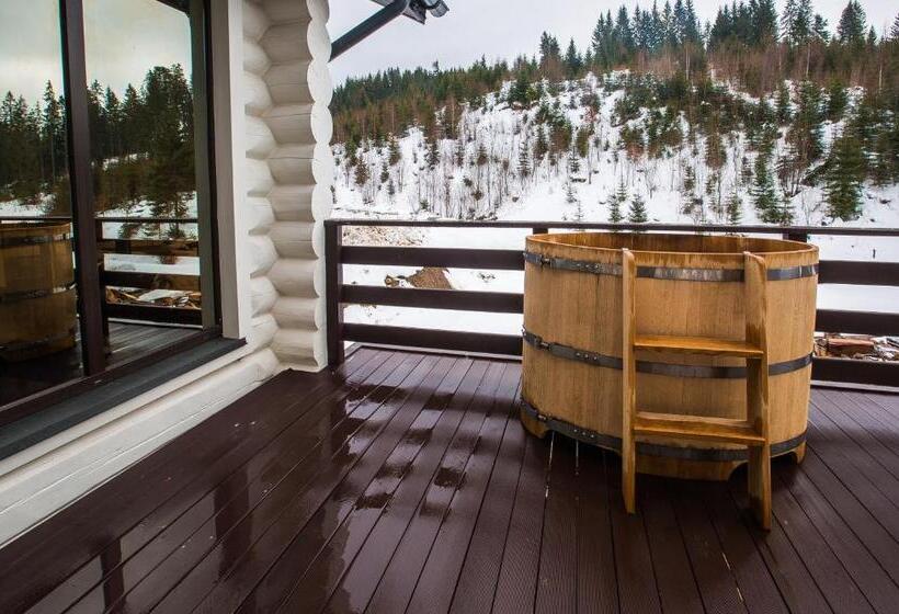 منتجع Westhills Cottage Town & Spa