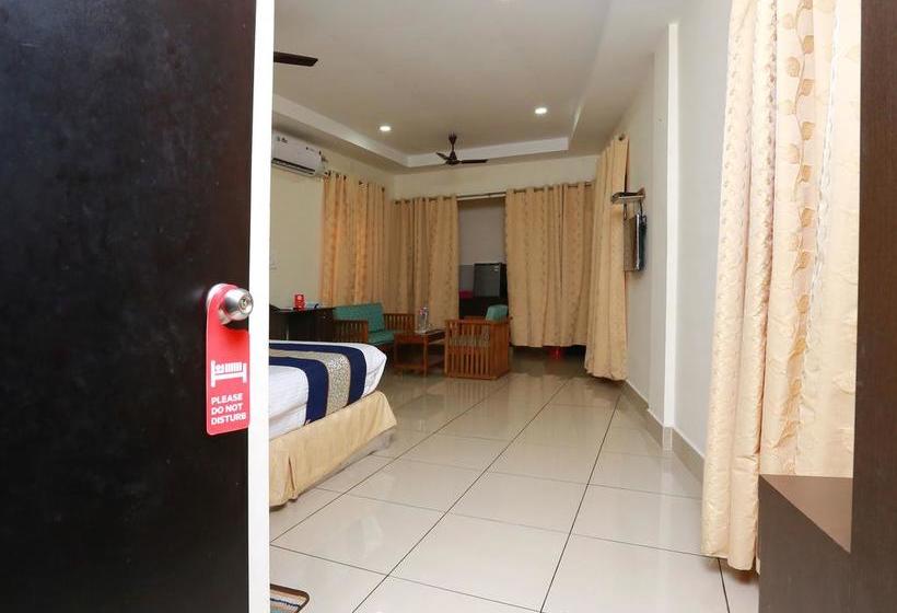 تختخواب و صبحانه Sophiya Suites