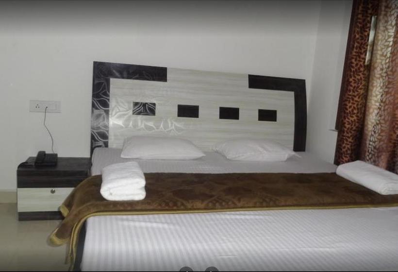 בית מלון כפרי Dalhousie Hill Resort