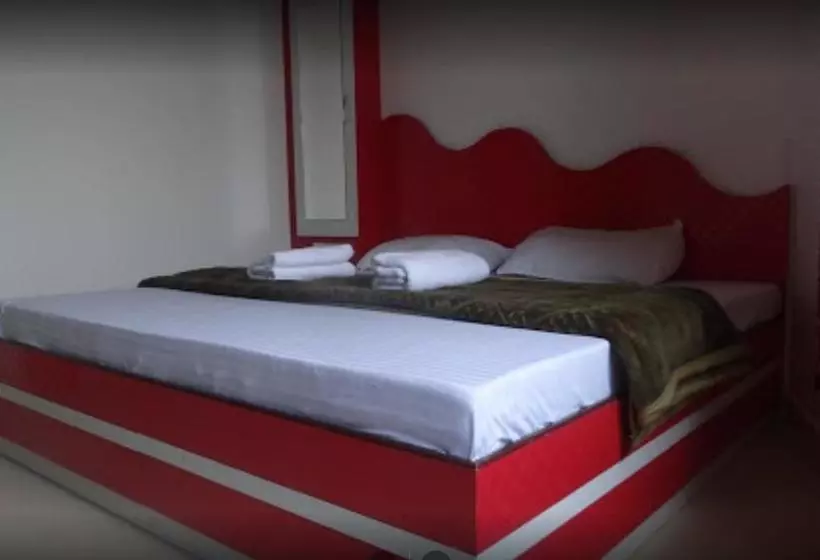 Hotelli Dalhousie Hill Resort