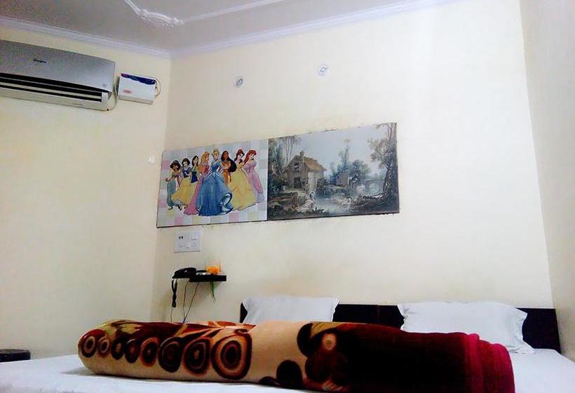 בית מלון כפרי Kesar Vilas