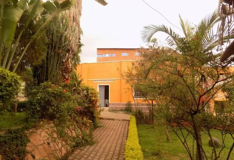 هتل Meliva Guest House Mbarara