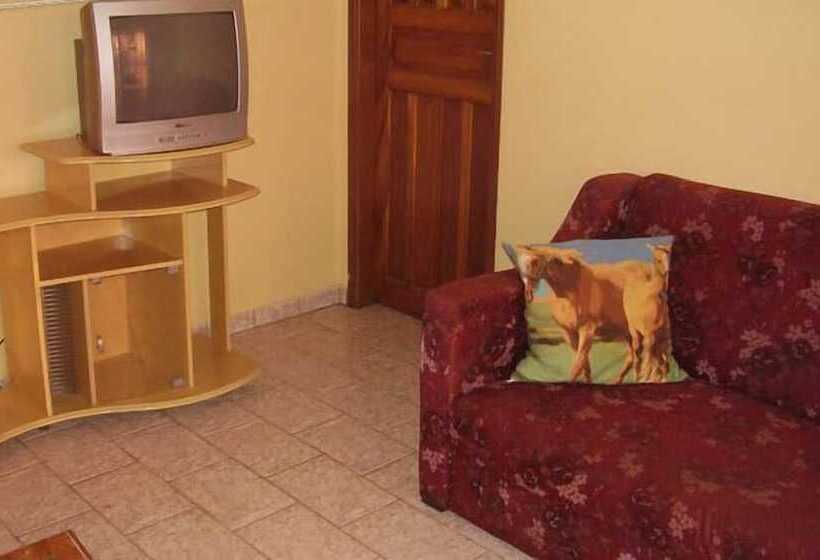 ホテル Pirâmide Palace