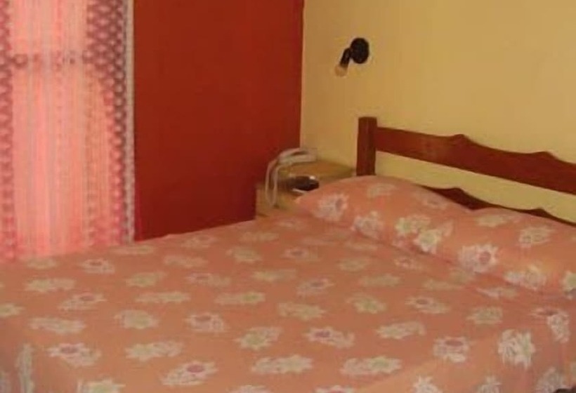 ホテル Pirâmide Palace