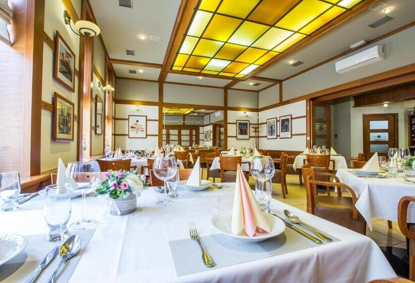 ホテル Pod Věží