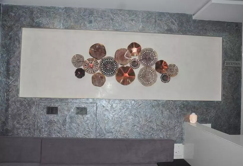 OYO 8022 Hotel Sunil Inn