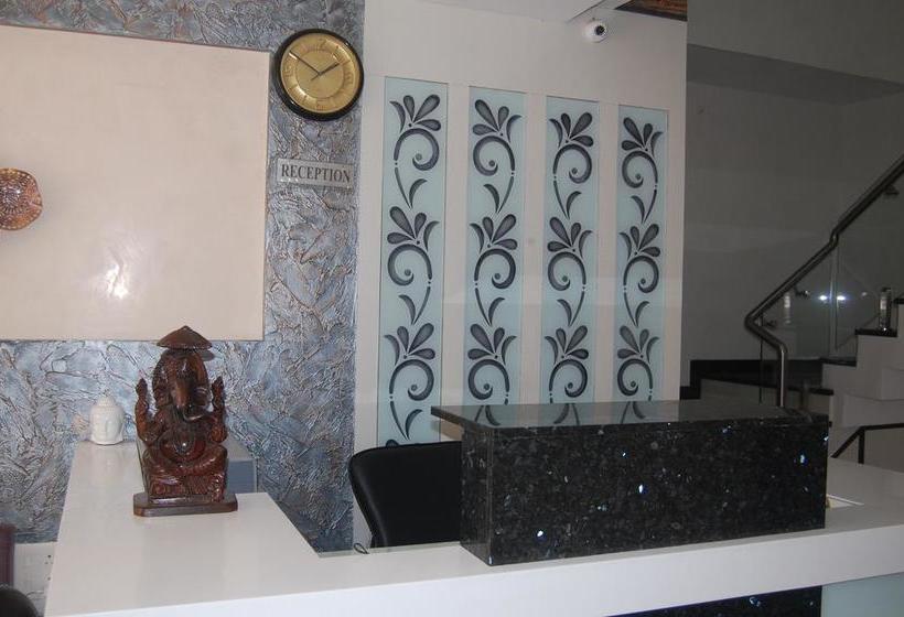 OYO 8022 Hotel Sunil Inn