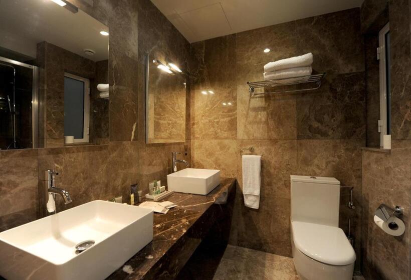 هتل The Manoel Boutique